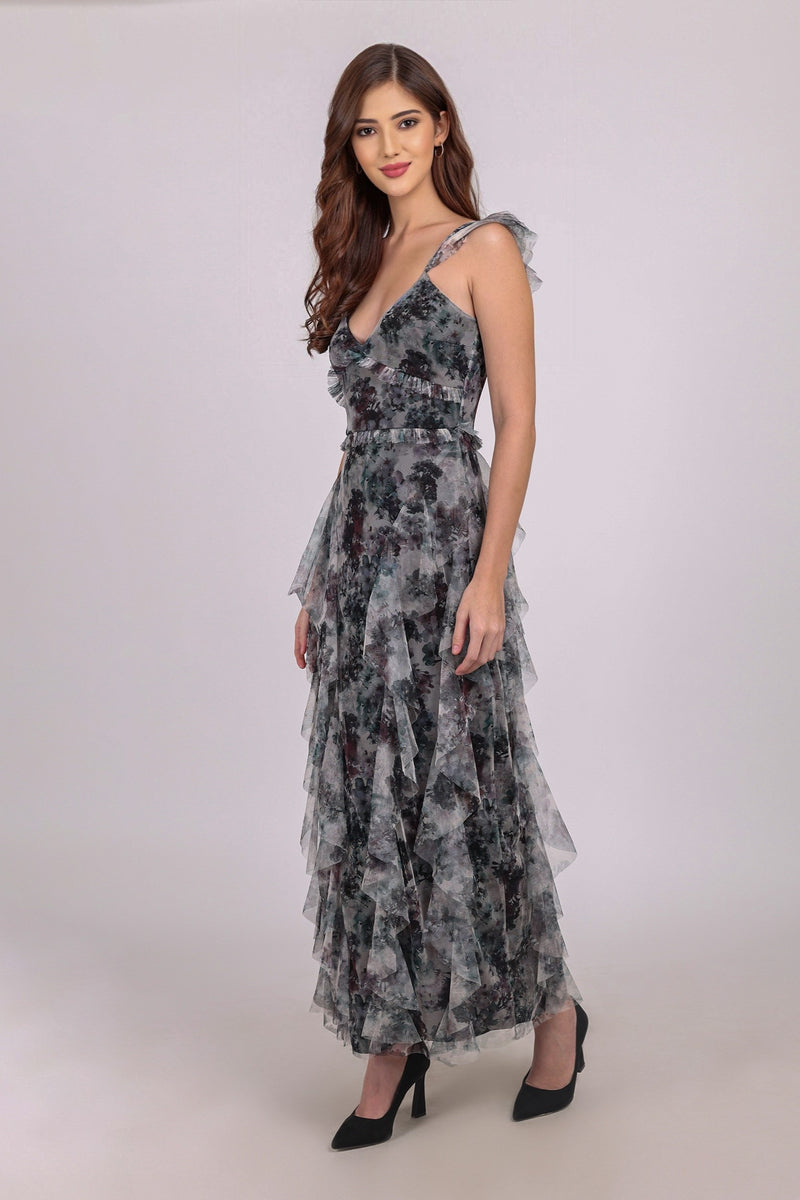 Malin Maxi Dress in Black Floral