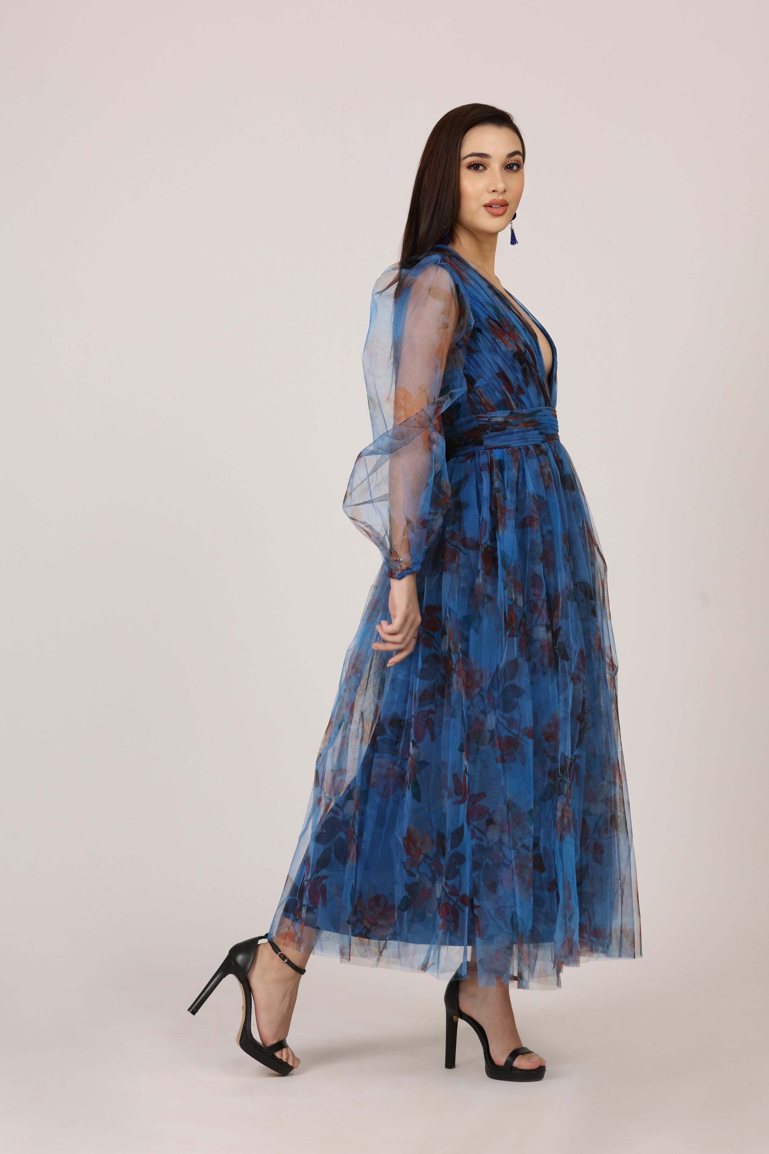 Quincy Midi Dress in Blue Floral