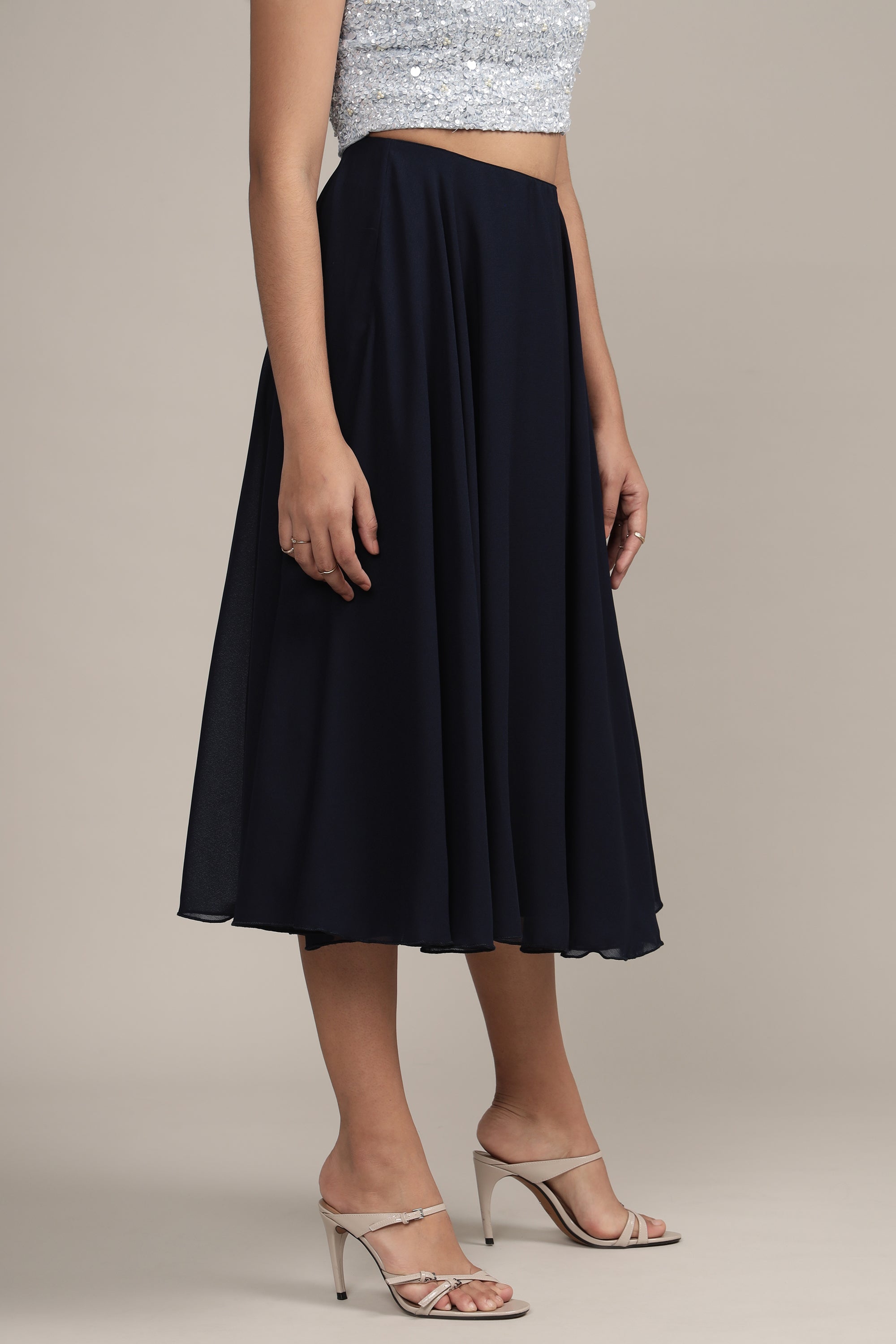 Skye Midi Skirt in Navy