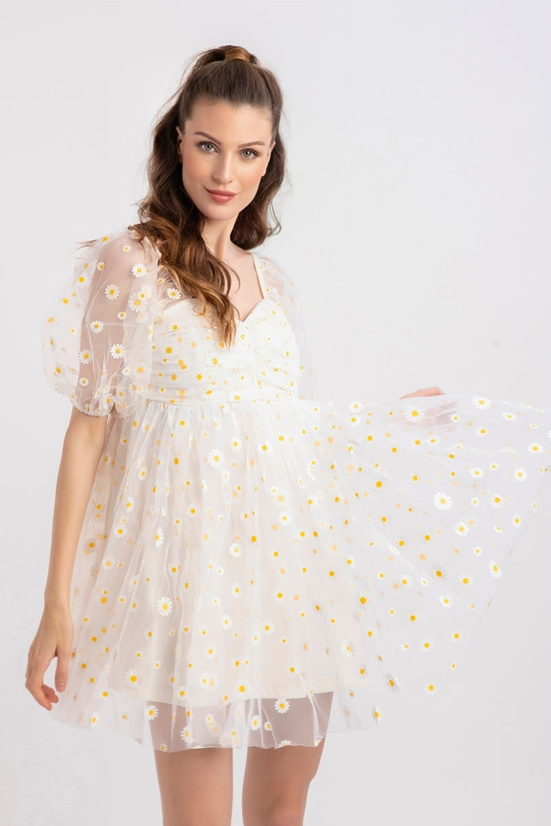 Daisy Tulle Mini Dress – Lace & Beads